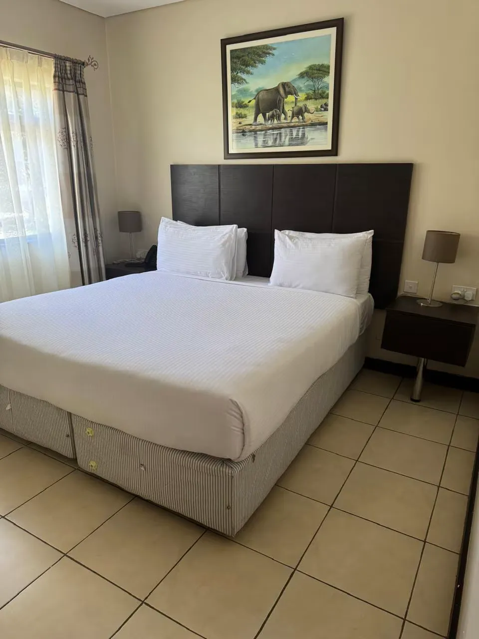 Double en-suite room in student accommodation